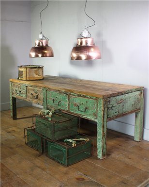 Green Worktable