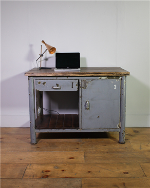 Grey Workbench nos 3